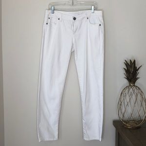 Kut from the Kloth white jeans size 6